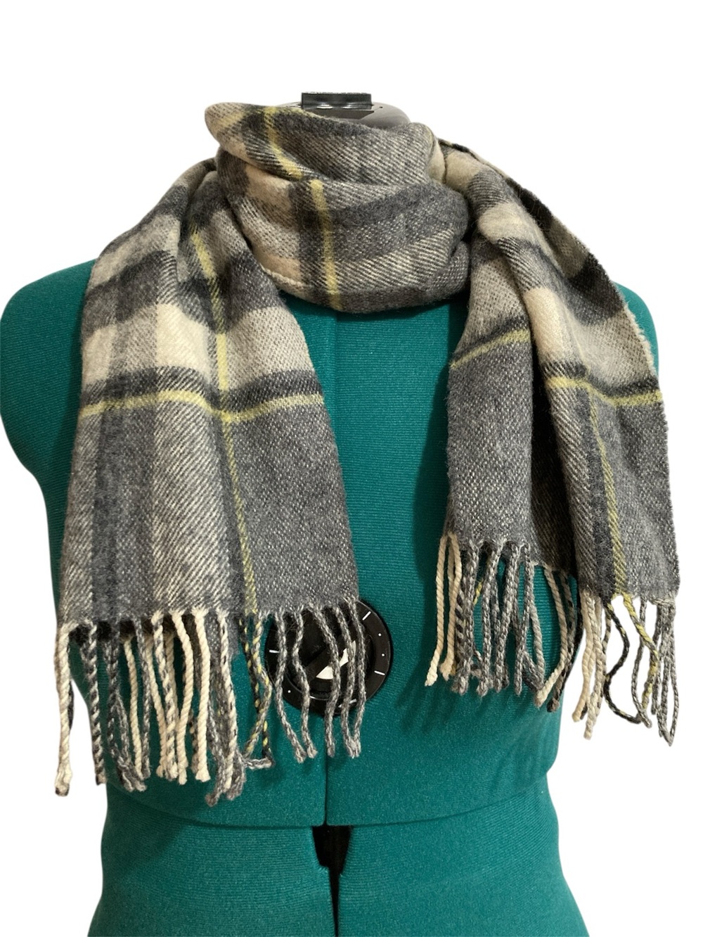 Highland Tartan Tweeds of Scotland 100% Wool Plaid Fringed Scarf